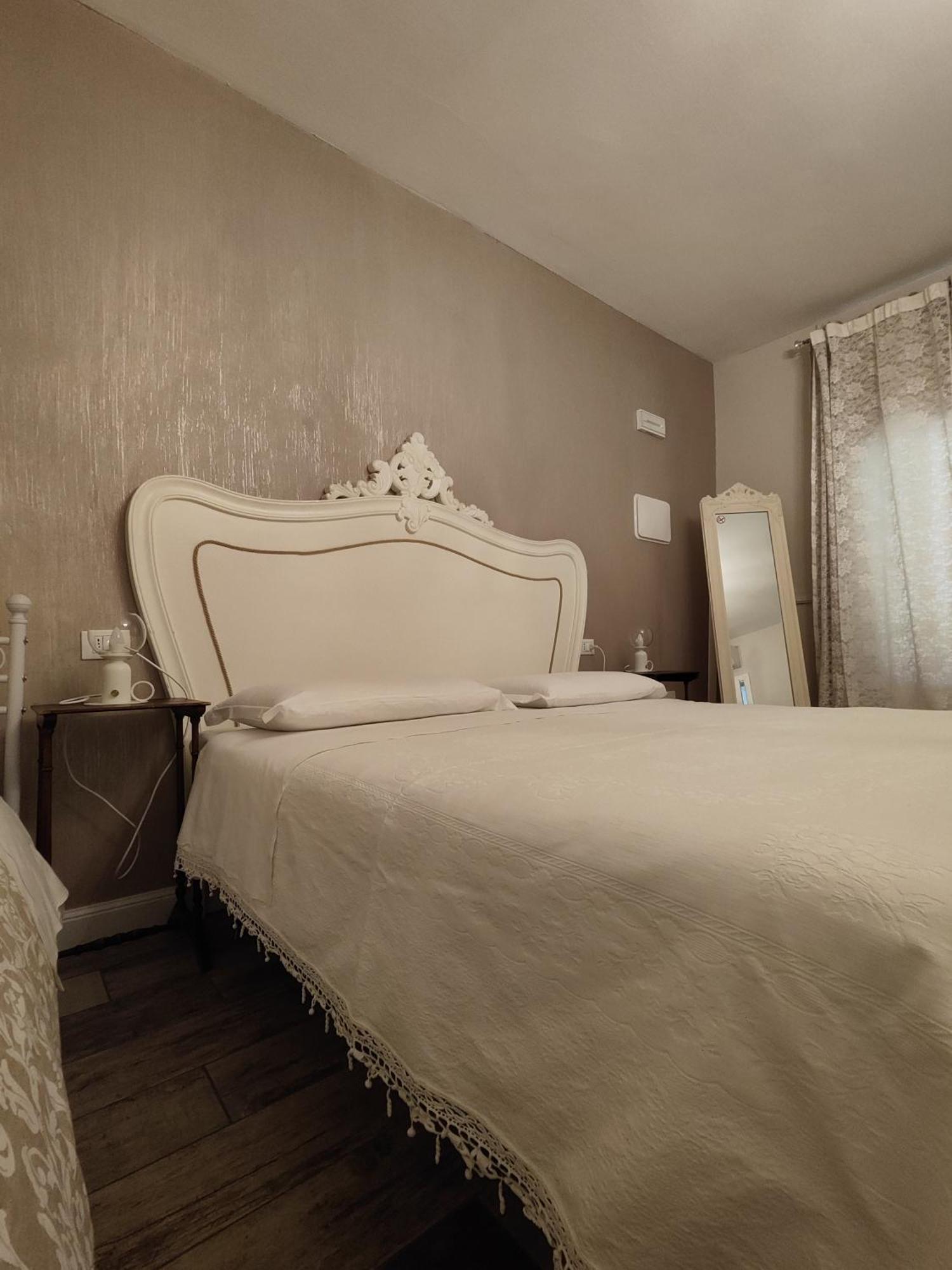 Garda Relais Antica Romelia Bed & Breakfast มอนติเคียรี ภายนอก รูปภาพ