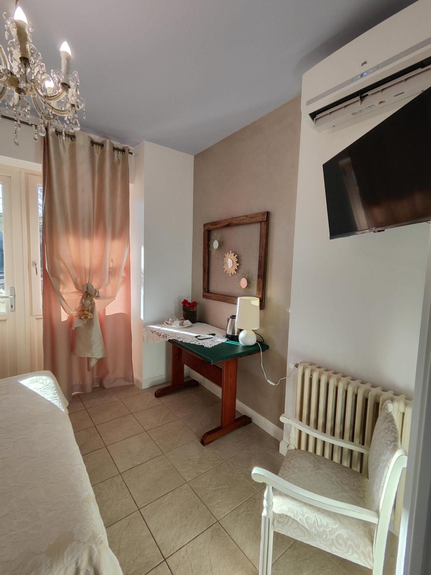 Garda Relais Antica Romelia Bed & Breakfast มอนติเคียรี ภายนอก รูปภาพ