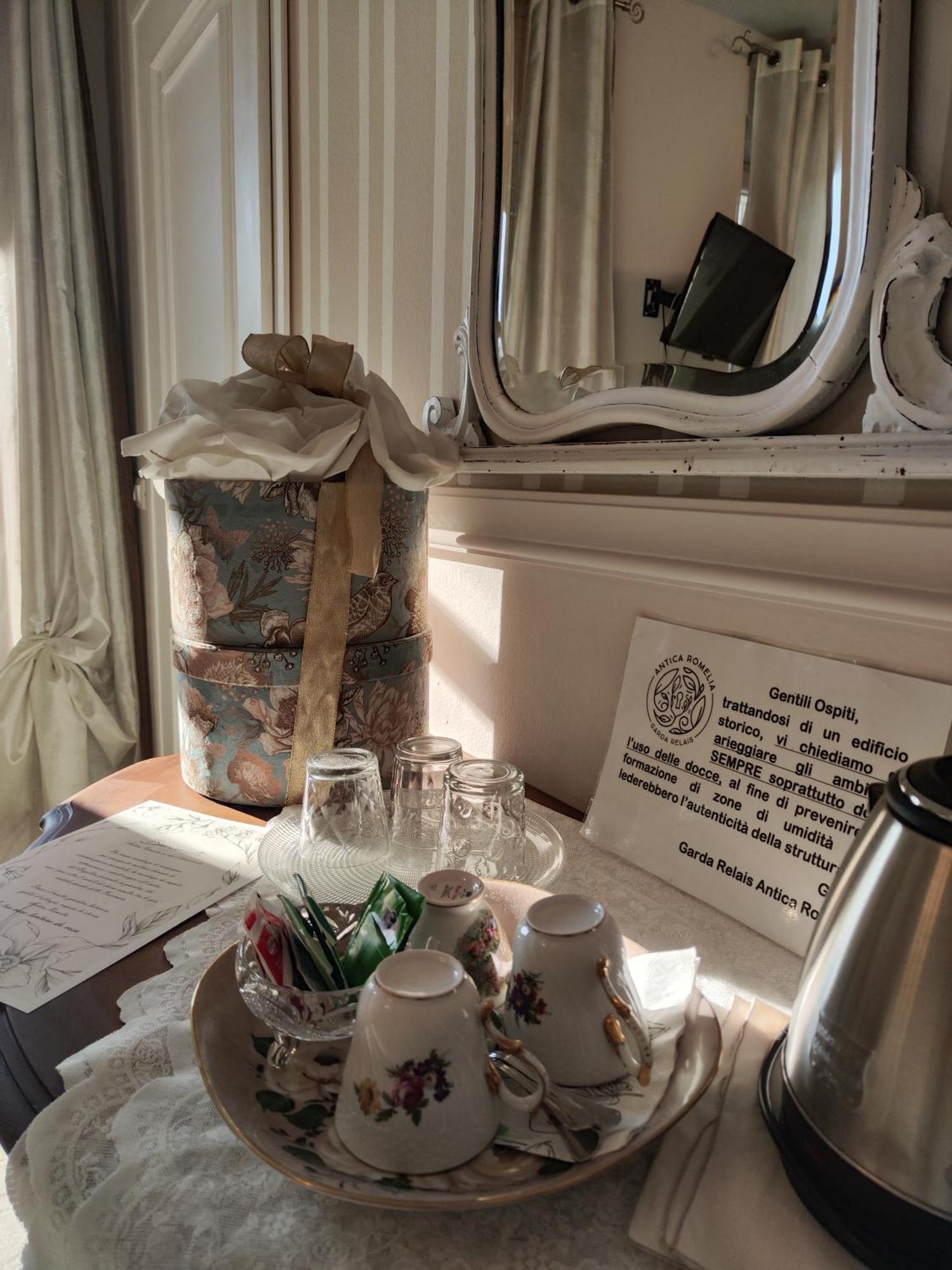 Garda Relais Antica Romelia Bed & Breakfast มอนติเคียรี ภายนอก รูปภาพ