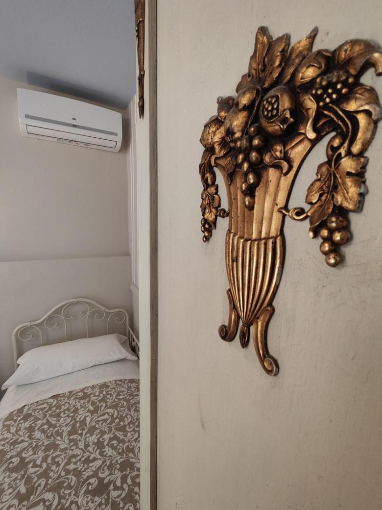 Garda Relais Antica Romelia Bed & Breakfast มอนติเคียรี ภายนอก รูปภาพ