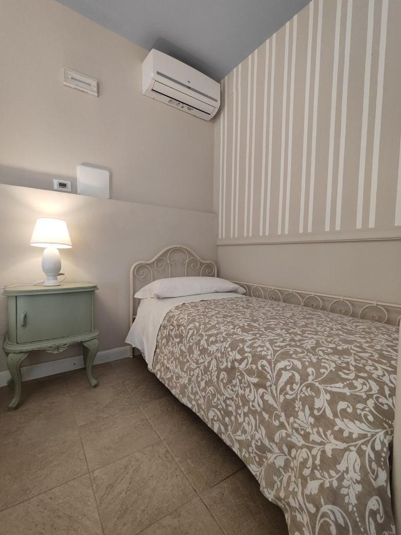 Garda Relais Antica Romelia Bed & Breakfast มอนติเคียรี ภายนอก รูปภาพ